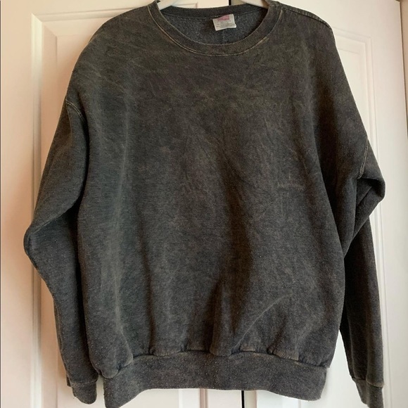 Urban Outfitters SweatShirt - Picture 1 of 1